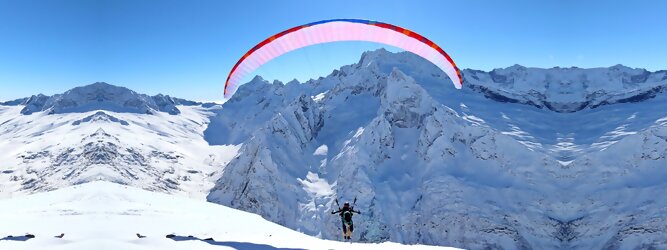 Trip Schweiz - Paragleiten im Winter die Freizeit spüren und schwerelos über die Tiroler Bergwelt fliegen. Auch für Anfänger werden Flüge, Tandemflüge angeboten.