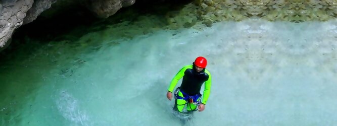 Trip Schweiz - Canyoning - Die Hotspots für Rafting und Canyoning. Abenteuer Aktivität in der Tiroler Natur. Tiefe Schluchten, Klammen, Gumpen, Naturwasserfälle.